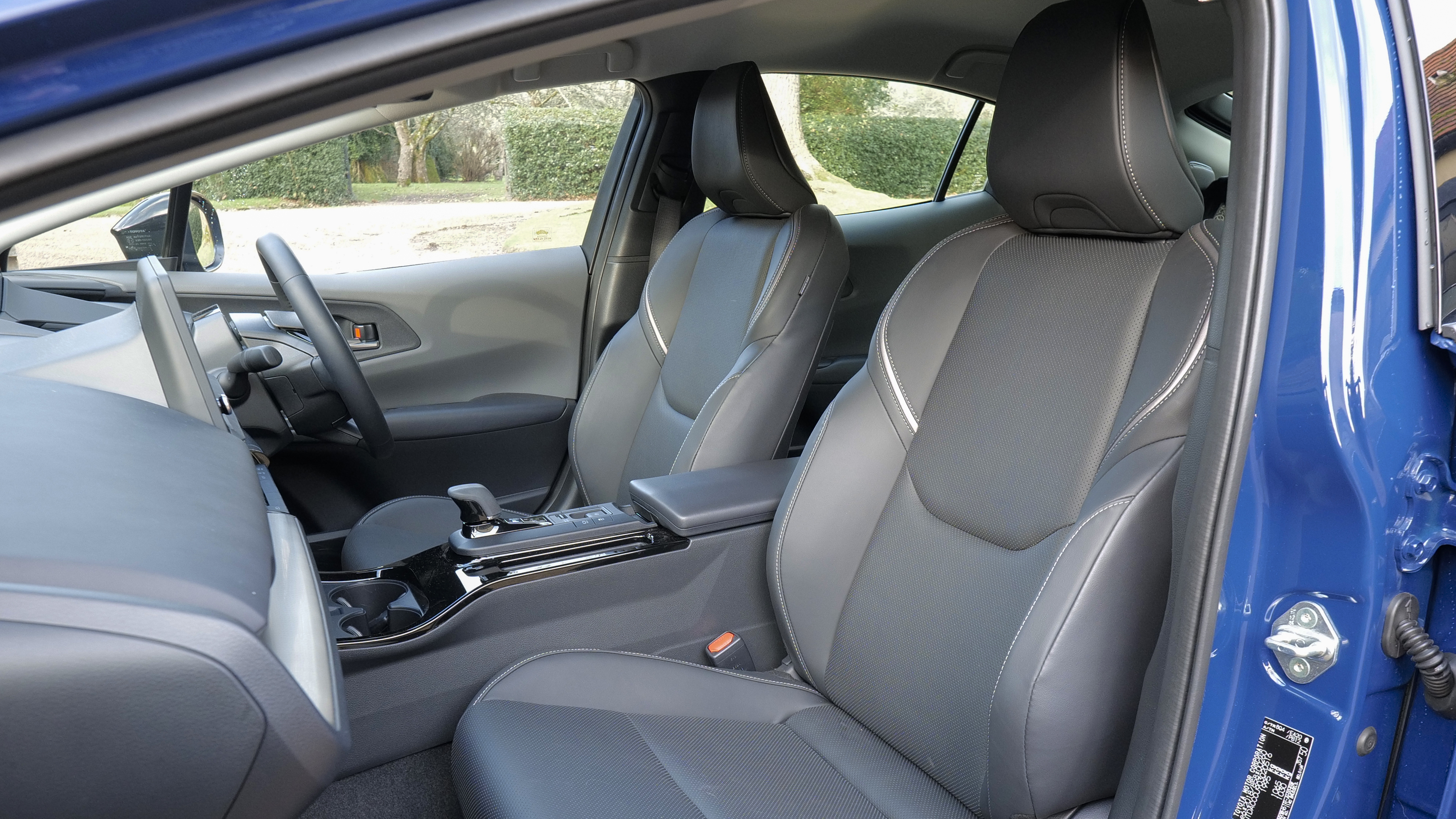 TOYOTA PRIUS HATCHBACK 2.0 PHEV Excel 5dr CVT